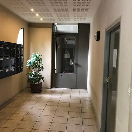 Soyeux De La Bruyère/ Grenoble*parking Gratuit * Grenoble